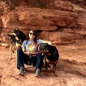 Meet your Posher, Nadya